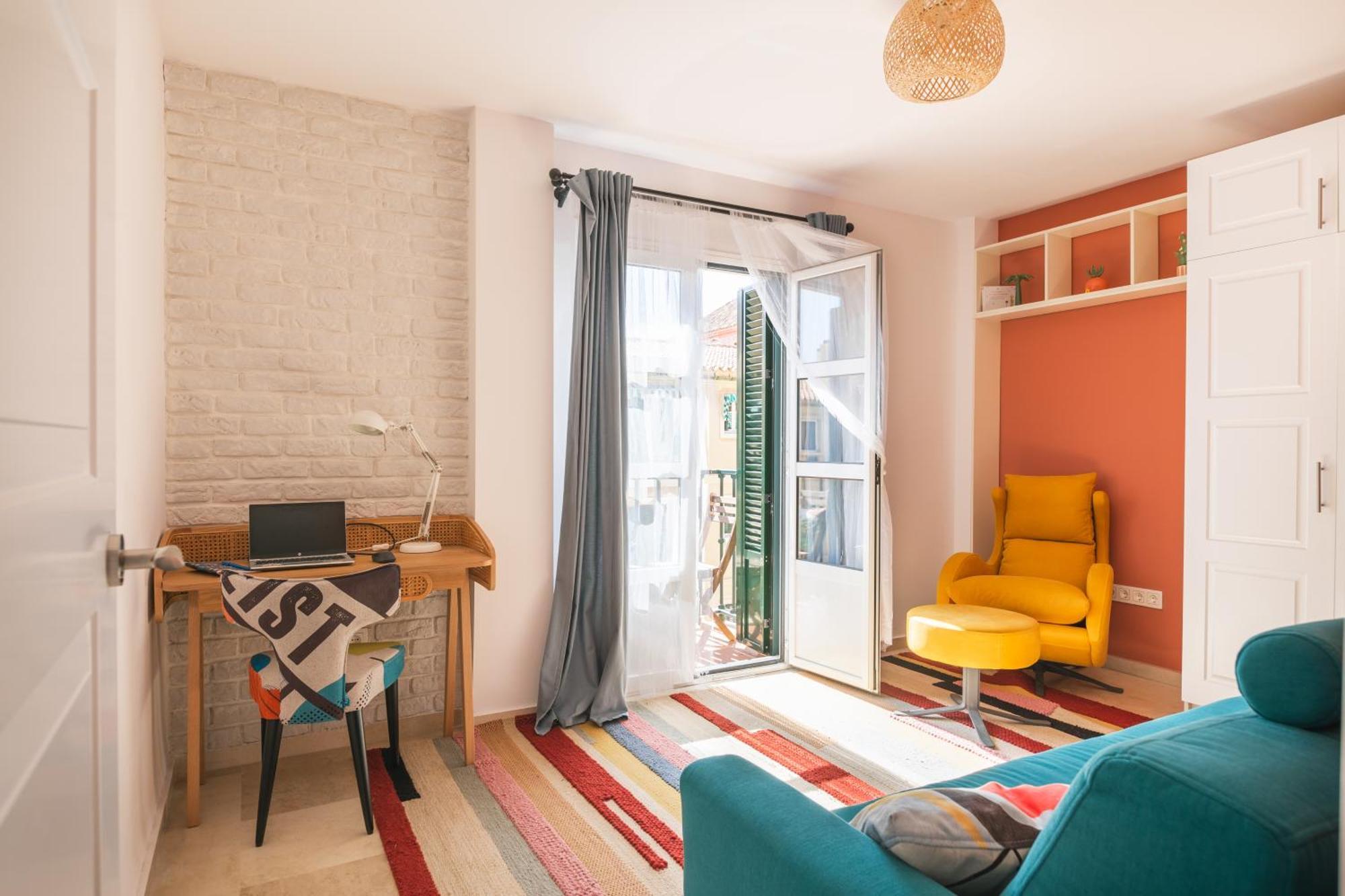 Centro Ii: And Bright With Balconies Appartamento *