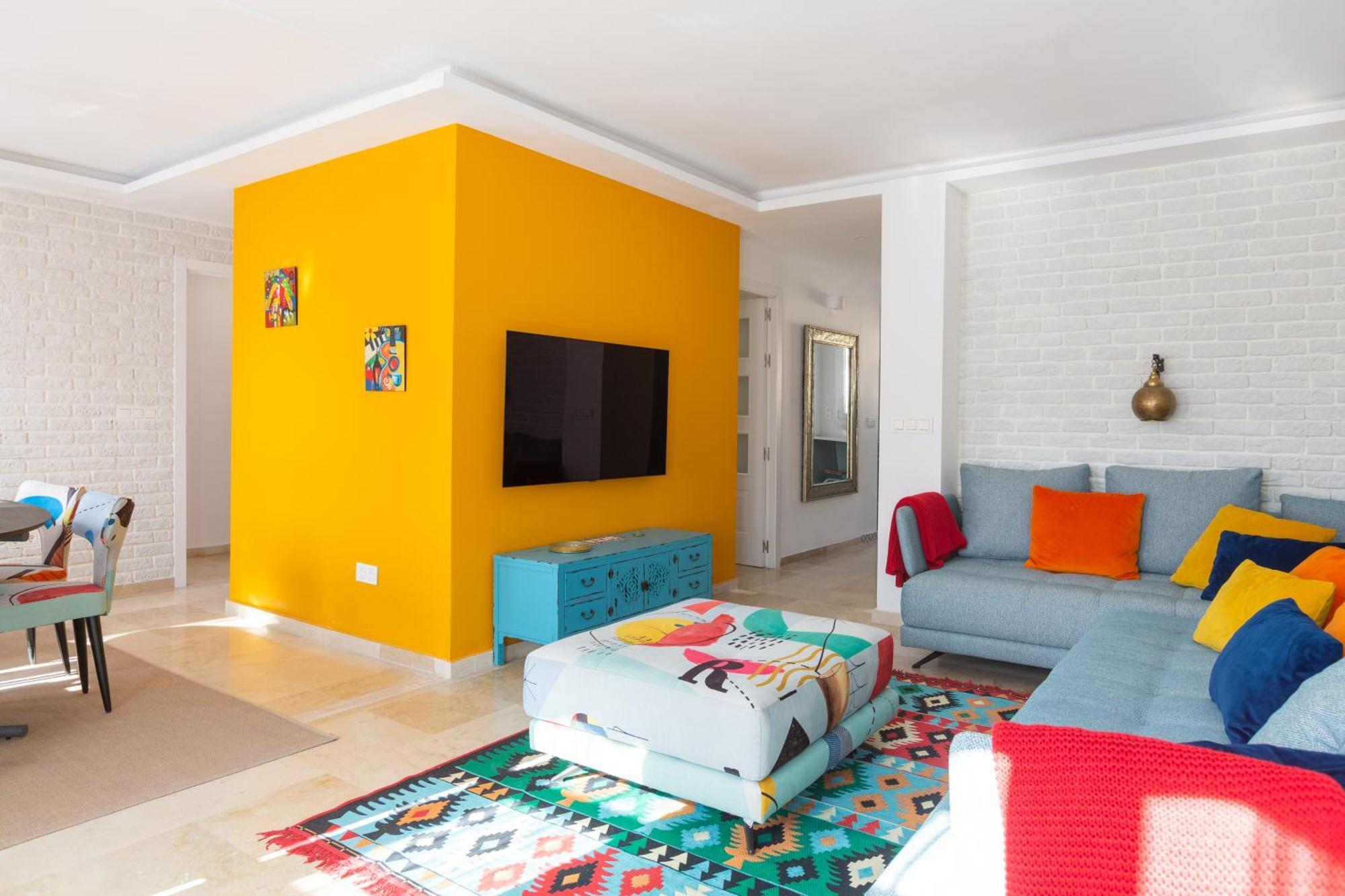 Centro Ii: And Bright With Balconies Appartamento *